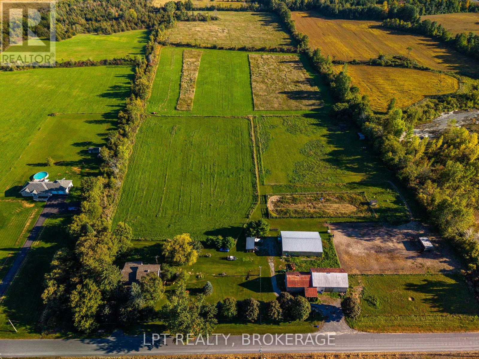 408 Chipmunk Ridge Road, Loyalist, Ontario  K0H 2H0 - Photo 2 - X13828400