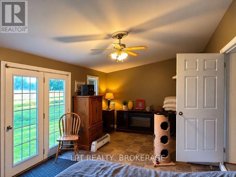 408 Chipmunk Ridge Road, Loyalist, Ontario  K0H 2H0 - Photo 20 - X13828400