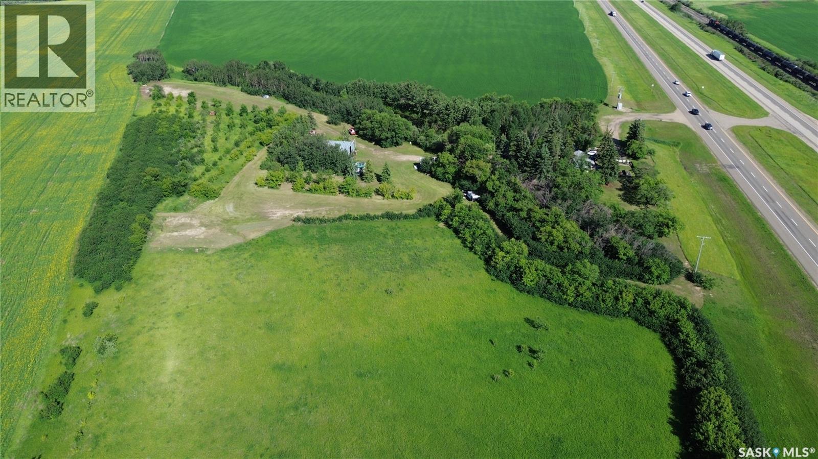 Highway 16 Acreage, North Battleford Rm No. 437, Saskatchewan  S9A 2X6 - Photo 35 - SK038051