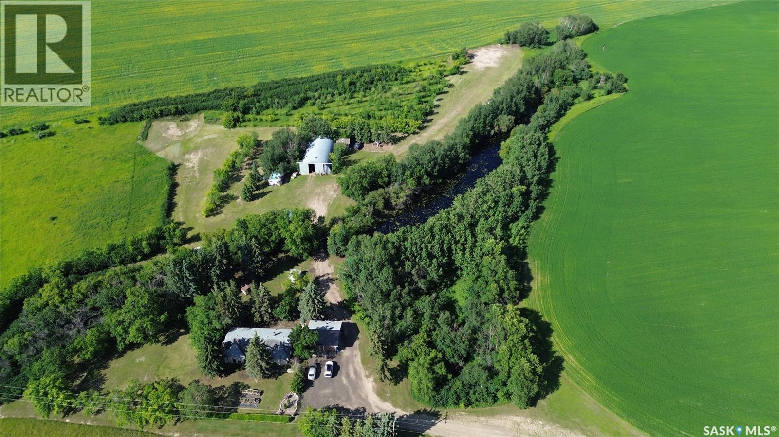 Highway 16 Acreage, North Battleford Rm No. 437, Saskatchewan  S9A 2X6 - Photo 38 - SK038051