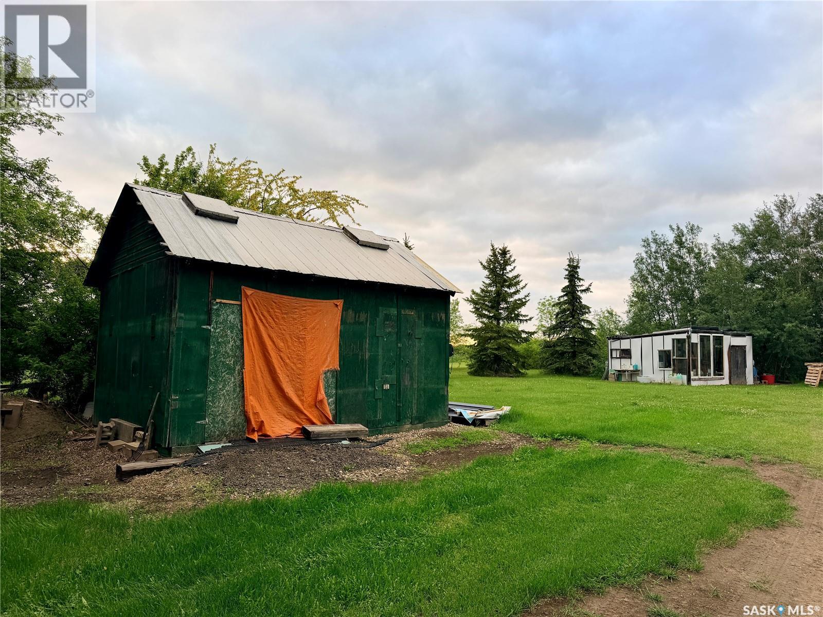Highway 16 Acreage, North Battleford Rm No. 437, Saskatchewan  S9A 2X6 - Photo 27 - SK038051