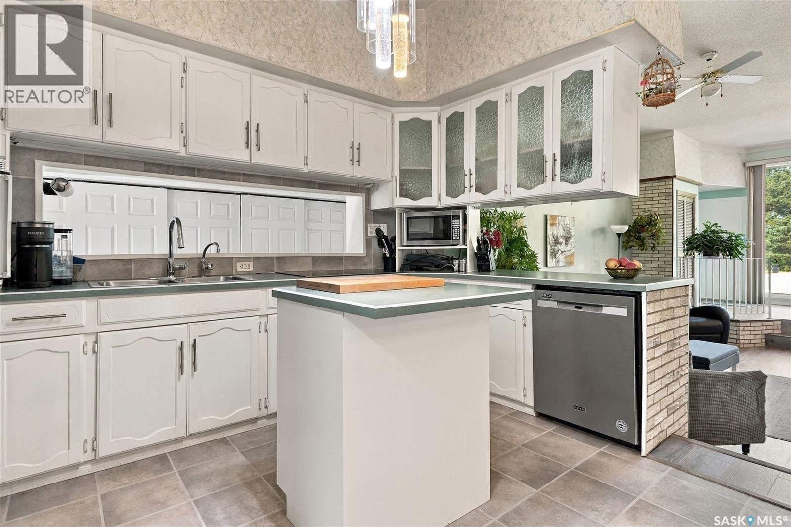 17 Hummingbird Bay, White City, Saskatchewan  S4L 5B1 - Photo 15 - SK049490