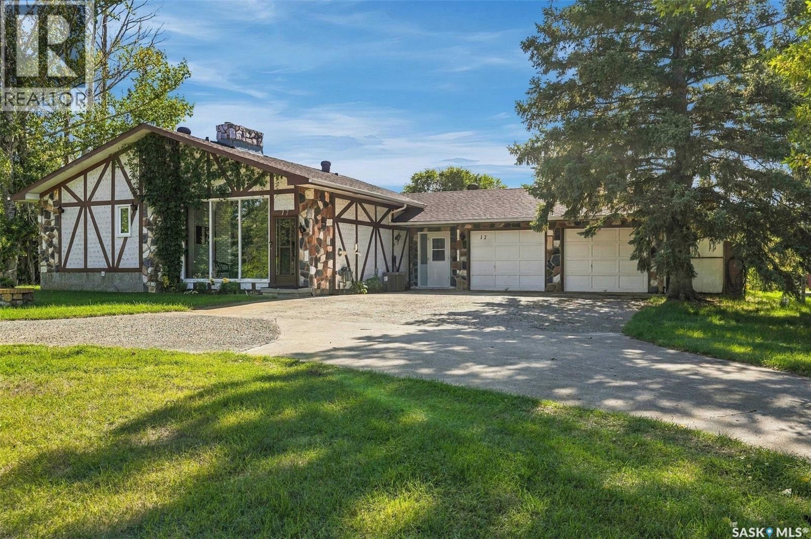 17 Hummingbird Bay, White City, Saskatchewan  S4L 5B1 - Photo 2 - SK049490