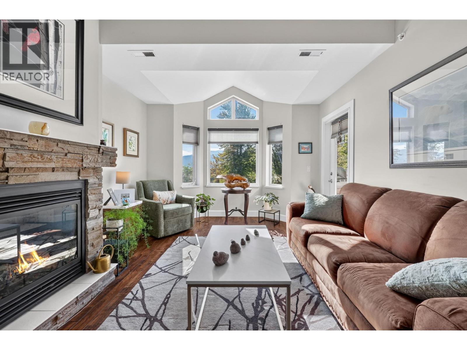 3996 Beach Avenue Unit# 327 Lot# 99, Peachland, British Columbia  V0H 1X5 - Photo 3 - 10401389