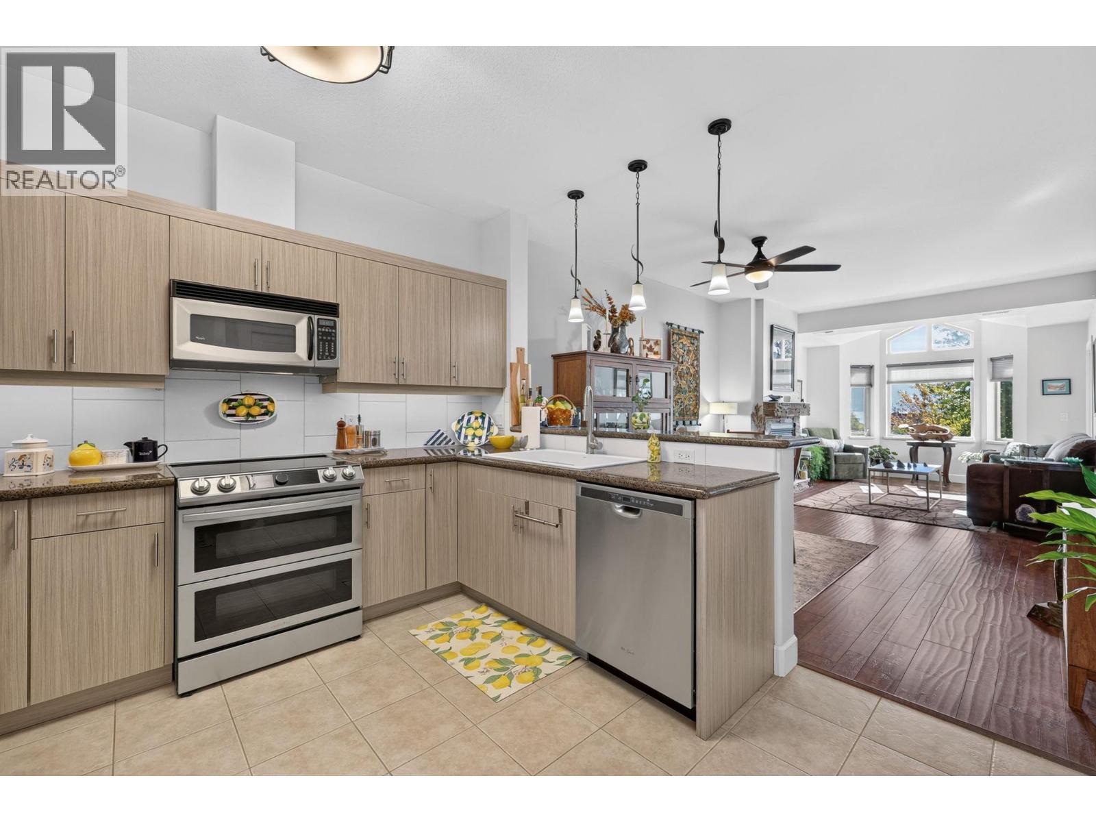 3996 Beach Avenue Unit# 327 Lot# 99, Peachland, British Columbia  V0H 1X5 - Photo 9 - 10401389