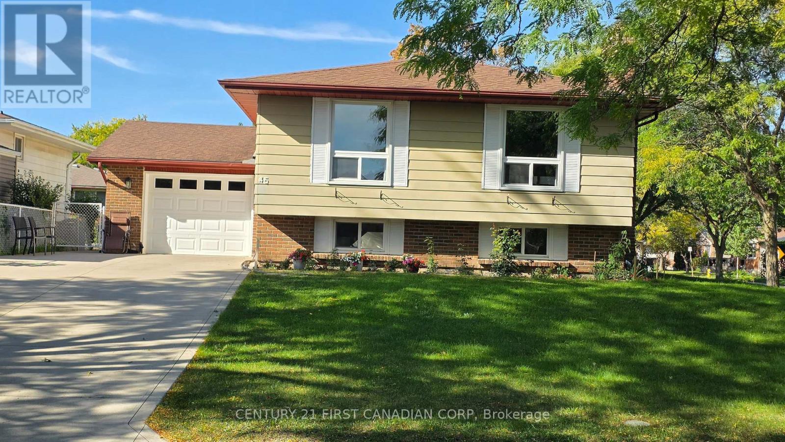 45 Locust Crescent, London South, Ontario  N6K 2K1 - Photo 2 - X13828376