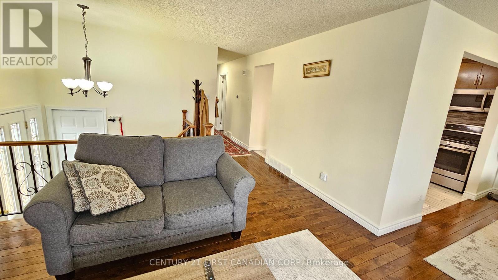 45 Locust Crescent, London South, Ontario  N6K 2K1 - Photo 6 - X13828376