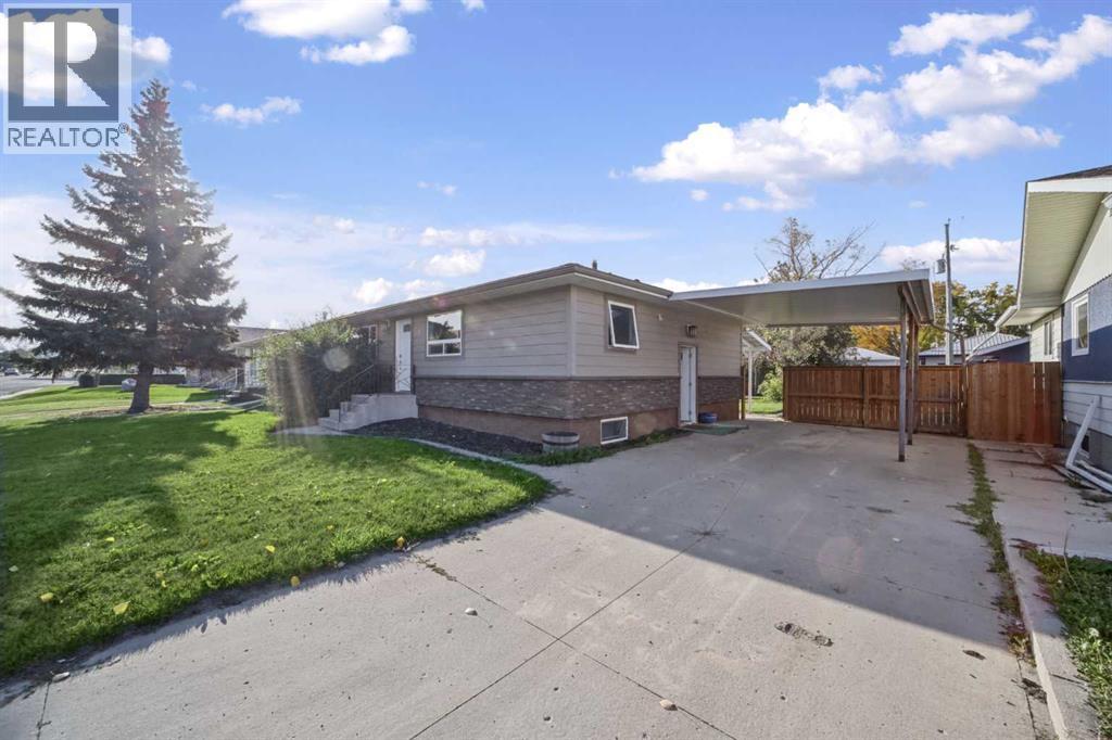 5313 50 Street, Olds, Alberta  T4H 1H6 - Photo 1 - A2346881
