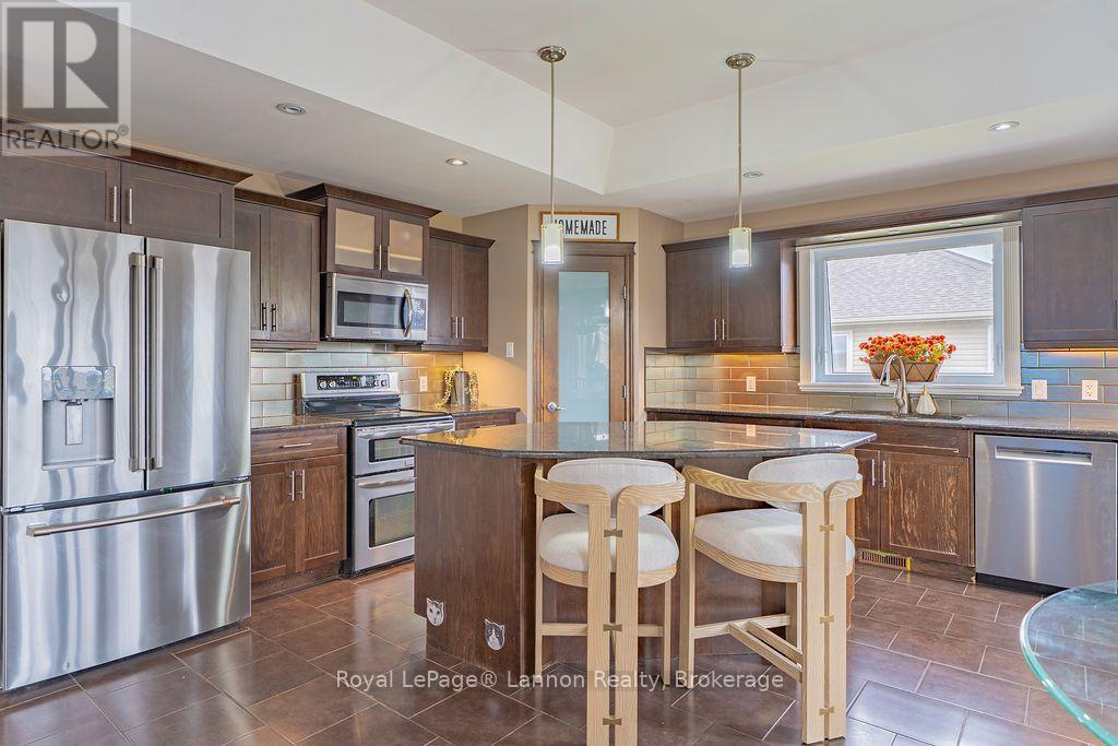 696 Weiler Boulevard, Thunder Bay, Ontario  P7C 0A7 - Photo 11 - X13828206