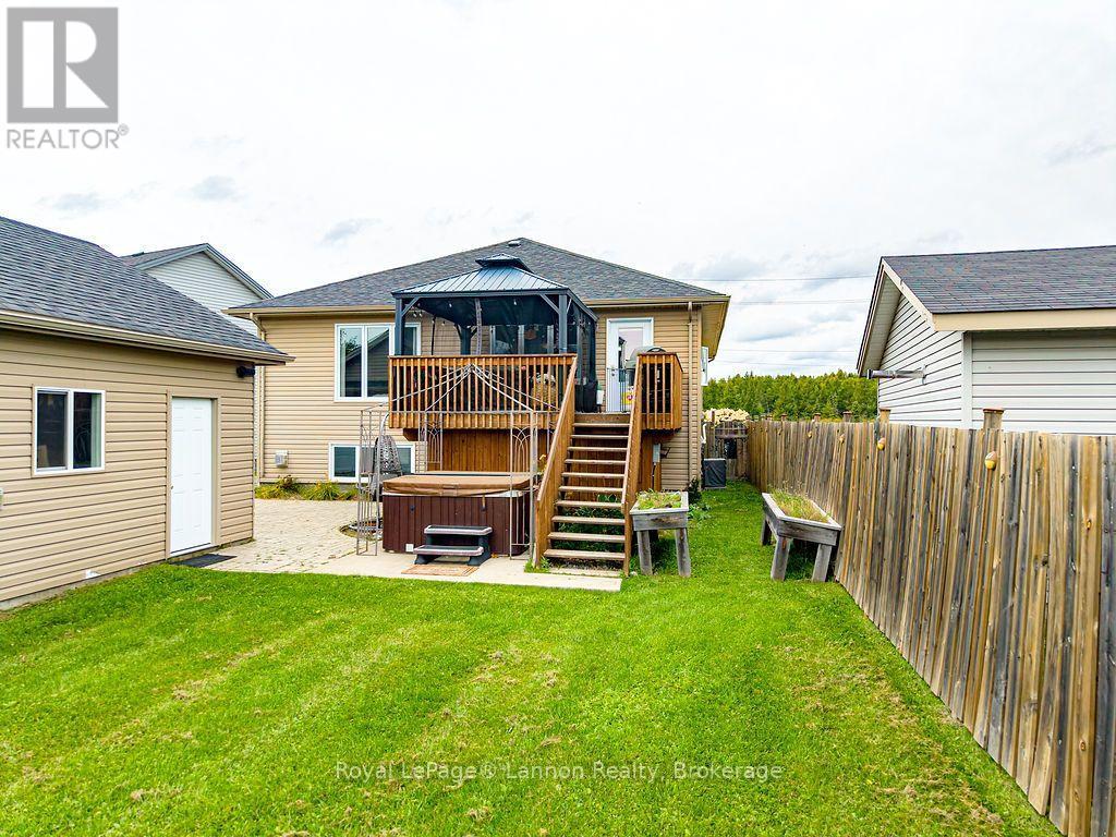 696 Weiler Boulevard, Thunder Bay, Ontario  P7C 0A7 - Photo 40 - X13828206