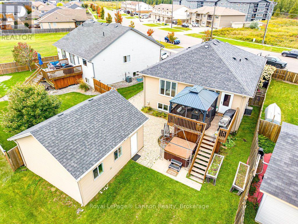 696 Weiler Boulevard, Thunder Bay, Ontario  P7C 0A7 - Photo 41 - X13828206