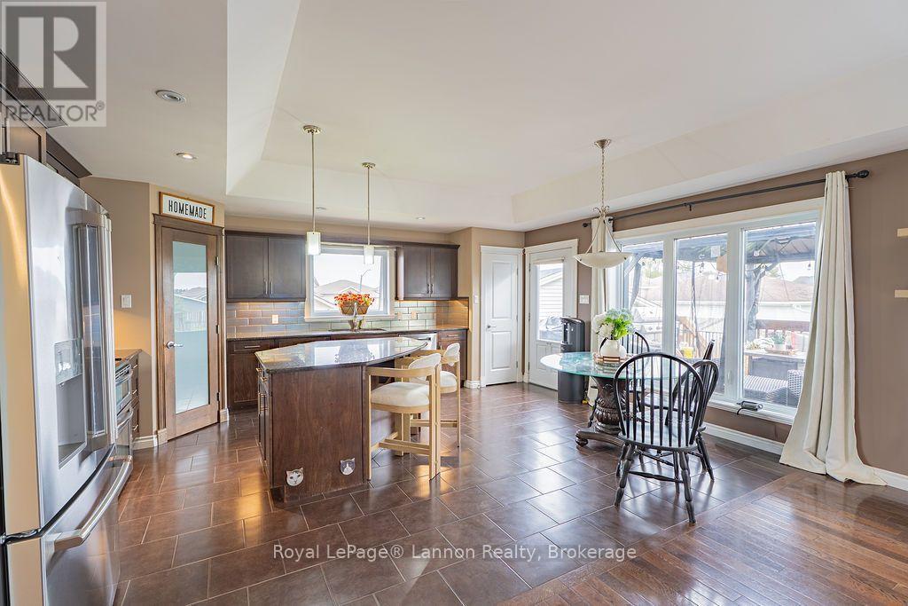 696 Weiler Boulevard, Thunder Bay, Ontario  P7C 0A7 - Photo 9 - X13828206
