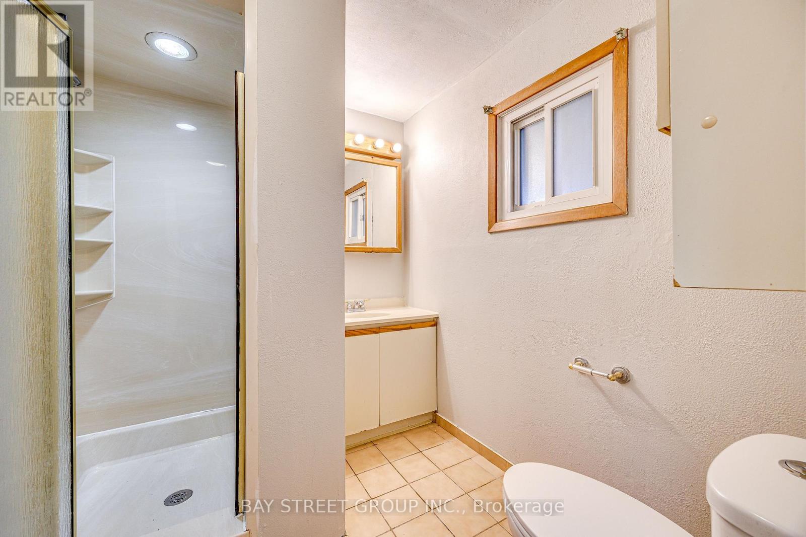 110 St. David's Road, St. Catharines (Burleigh Hill), Ontario  L2T 1P9 - Photo 19 - X13828242