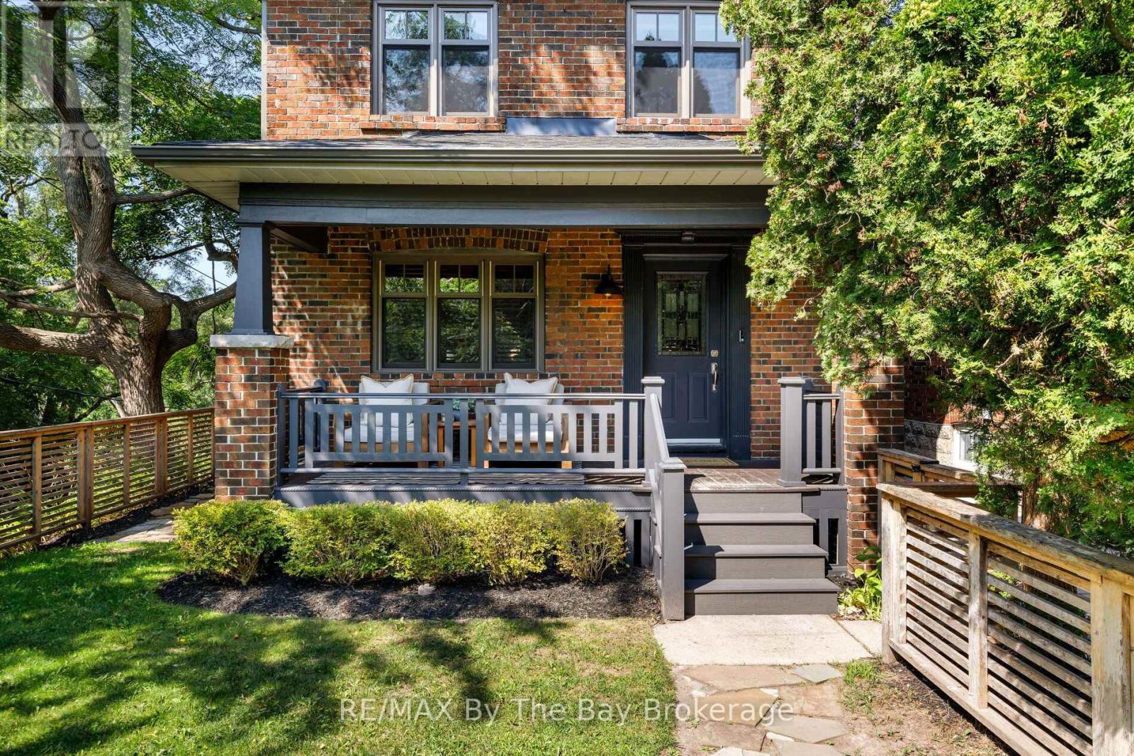44 Rambert Crescent, Toronto, Ontario  M6S 1E6 - Photo 46 - W13600064
