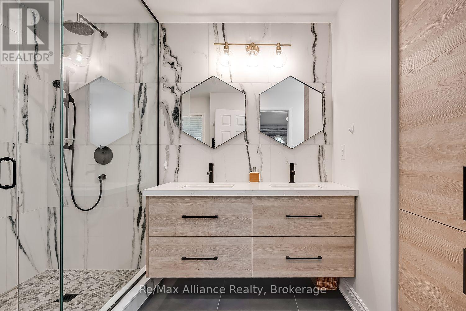 31 Meander Close, Hamilton, Ontario  L0R 1H1 - Photo 27 - X13828364