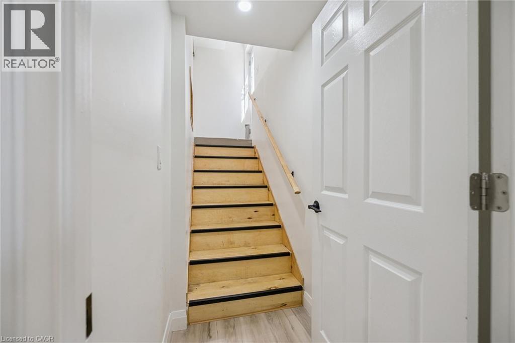 148 Clairfields Drive W, Guelph, Ontario  N1G 5A3 - Photo 28 - 40865714