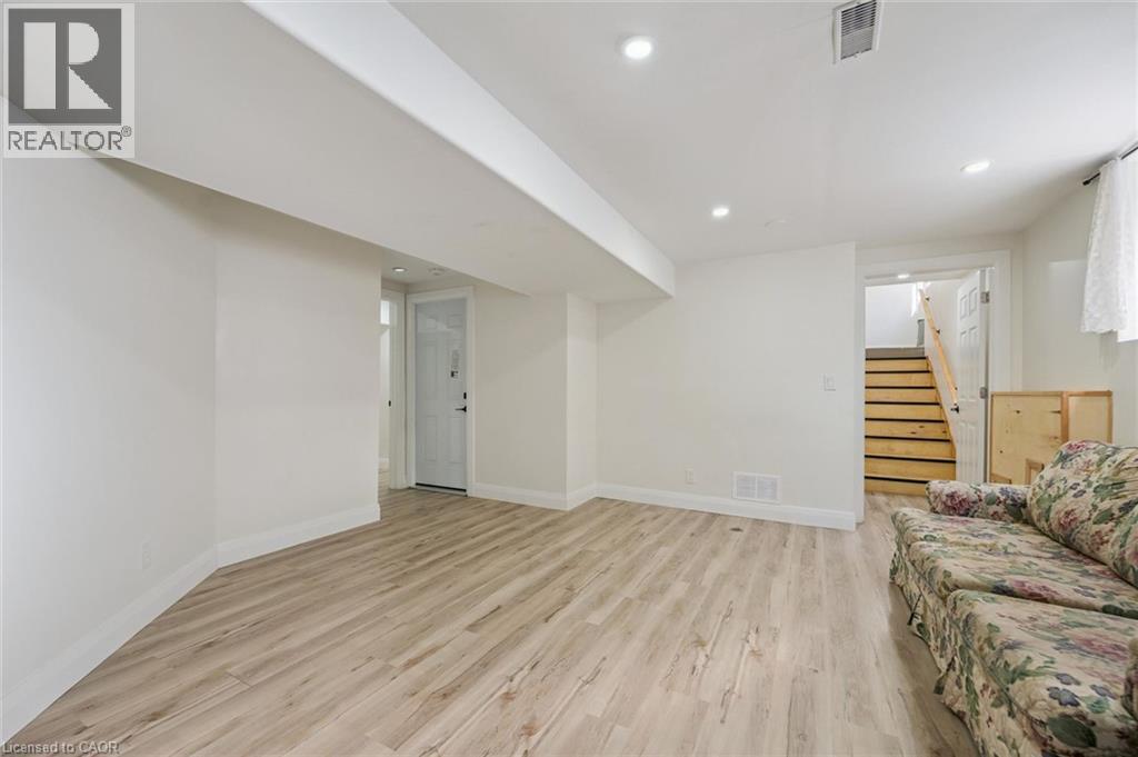148 Clairfields Drive W, Guelph, Ontario  N1G 5A3 - Photo 31 - 40865714