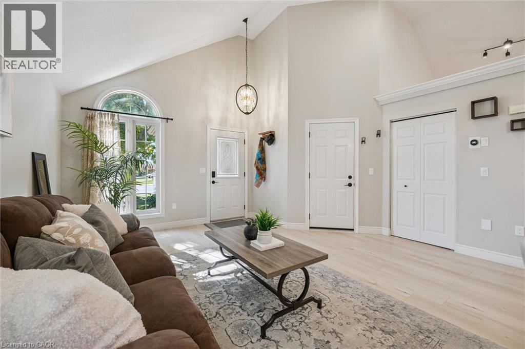 148 Clairfields Drive W, Guelph, Ontario  N1G 5A3 - Photo 6 - 40865714