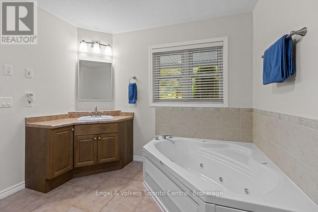 172 Queens Bush Dr Drive, Meaford, Ontario  N0H 1B0 - Photo 17 - X13828106