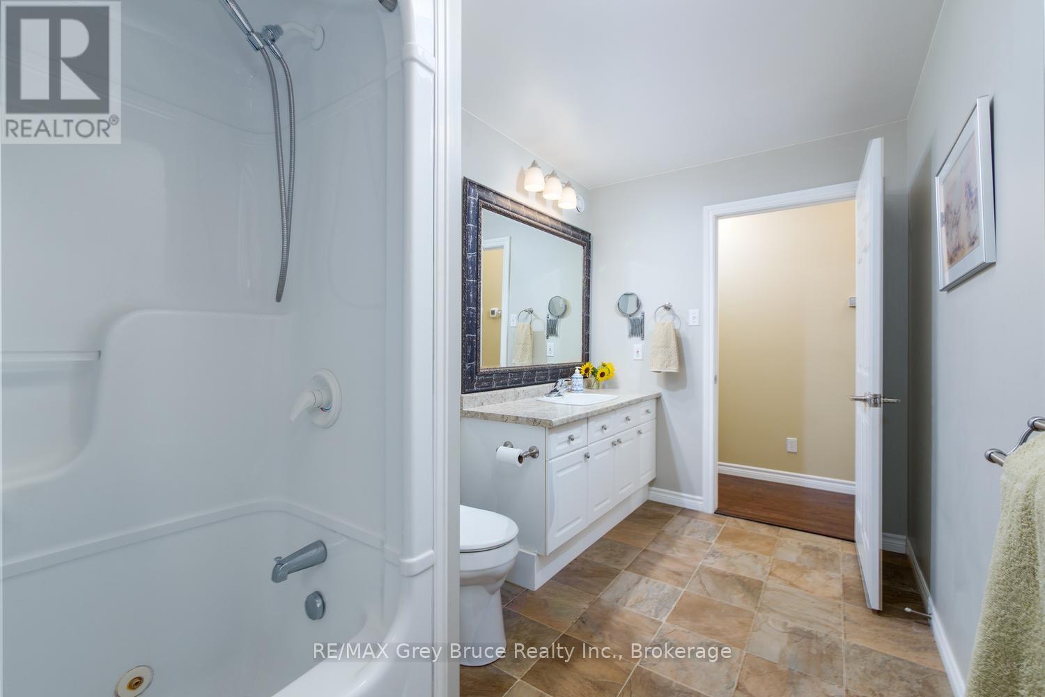 135 North Diagonal, South Bruce Peninsula, Ontario  N0H 2T0 - Photo 20 - X13828126