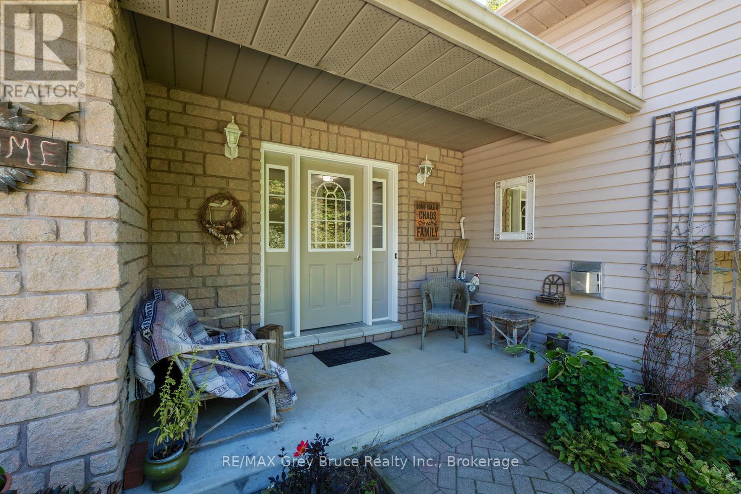 135 North Diagonal, South Bruce Peninsula, Ontario  N0H 2T0 - Photo 3 - X13828126