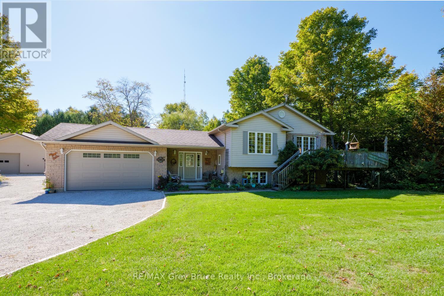 135 North Diagonal, South Bruce Peninsula, Ontario  N0H 2T0 - Photo 33 - X13828126