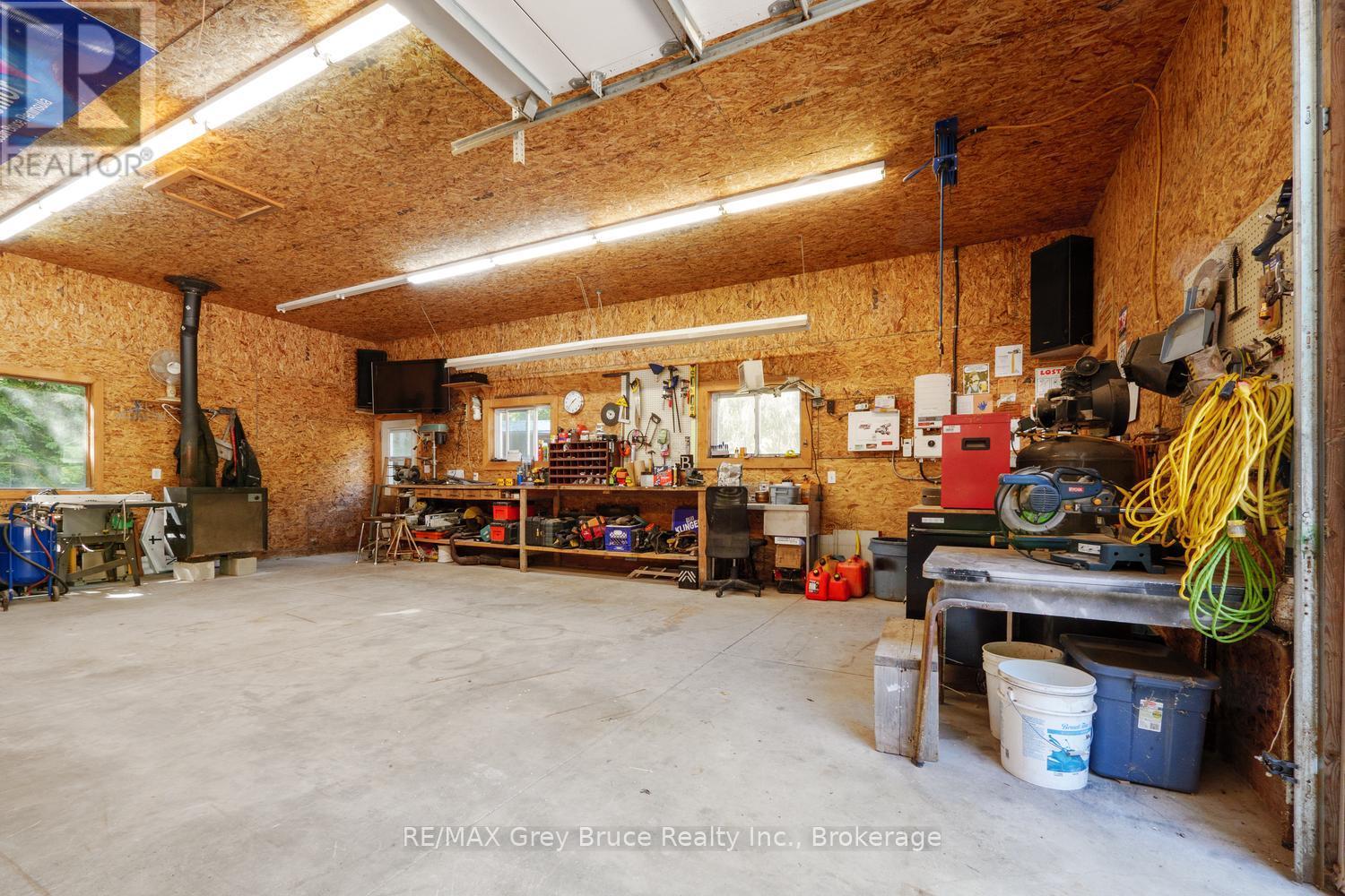 135 North Diagonal, South Bruce Peninsula, Ontario  N0H 2T0 - Photo 38 - X13828126
