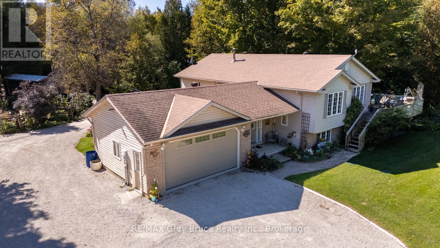 135 North Diagonal, South Bruce Peninsula, Ontario  N0H 2T0 - Photo 49 - X13828126