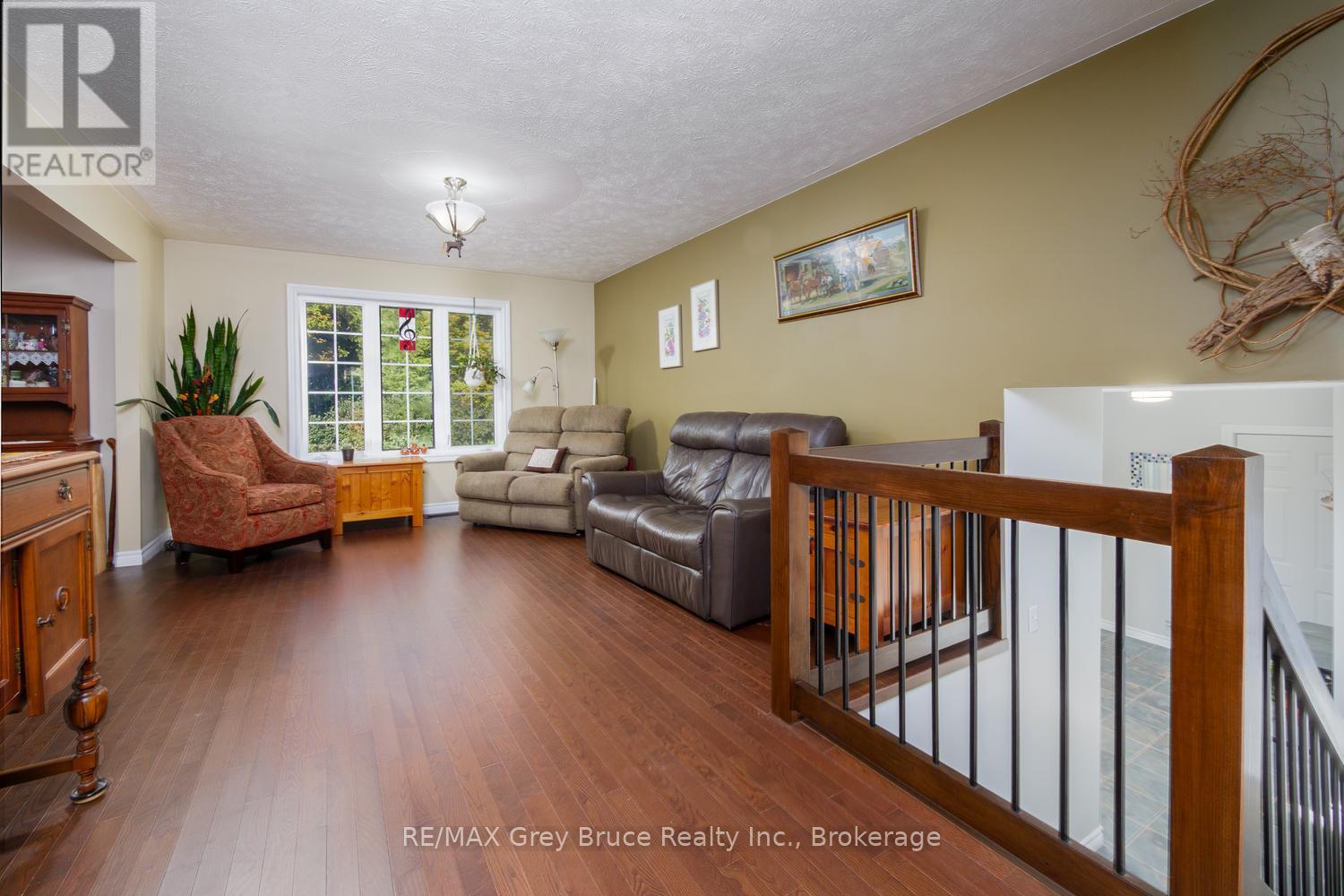 135 North Diagonal, South Bruce Peninsula, Ontario  N0H 2T0 - Photo 7 - X13828126