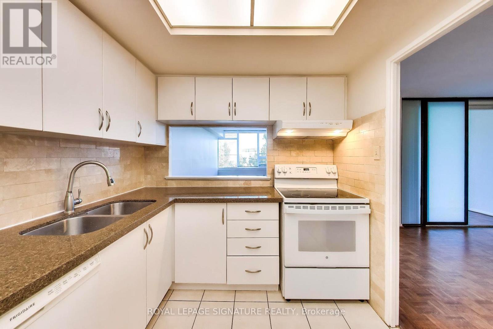 208 - 55 Skymark Drive, Toronto, Ontario  M2H 3N4 - Photo 18 - C13828116