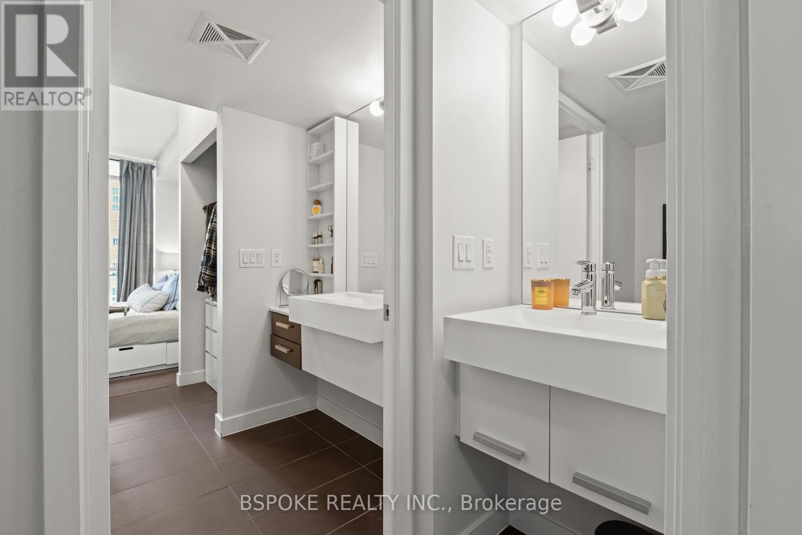 2207 - 38 Dan Leckie Way, Toronto, Ontario  M5V 2V6 - Photo 19 - C13828264