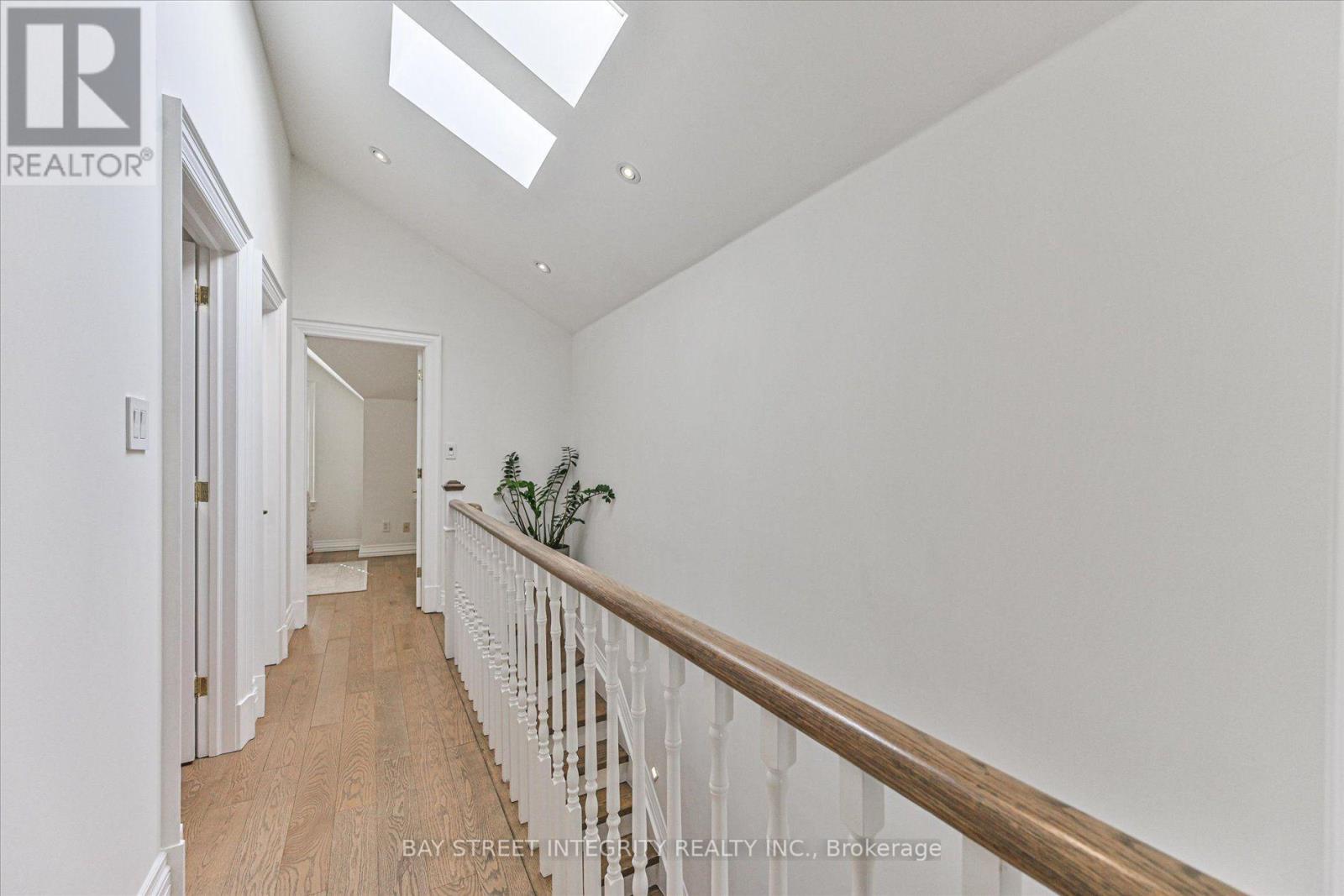 354 Old Orchard Grove, Toronto, Ontario  M5M 2E9 - Photo 22 - C13828378