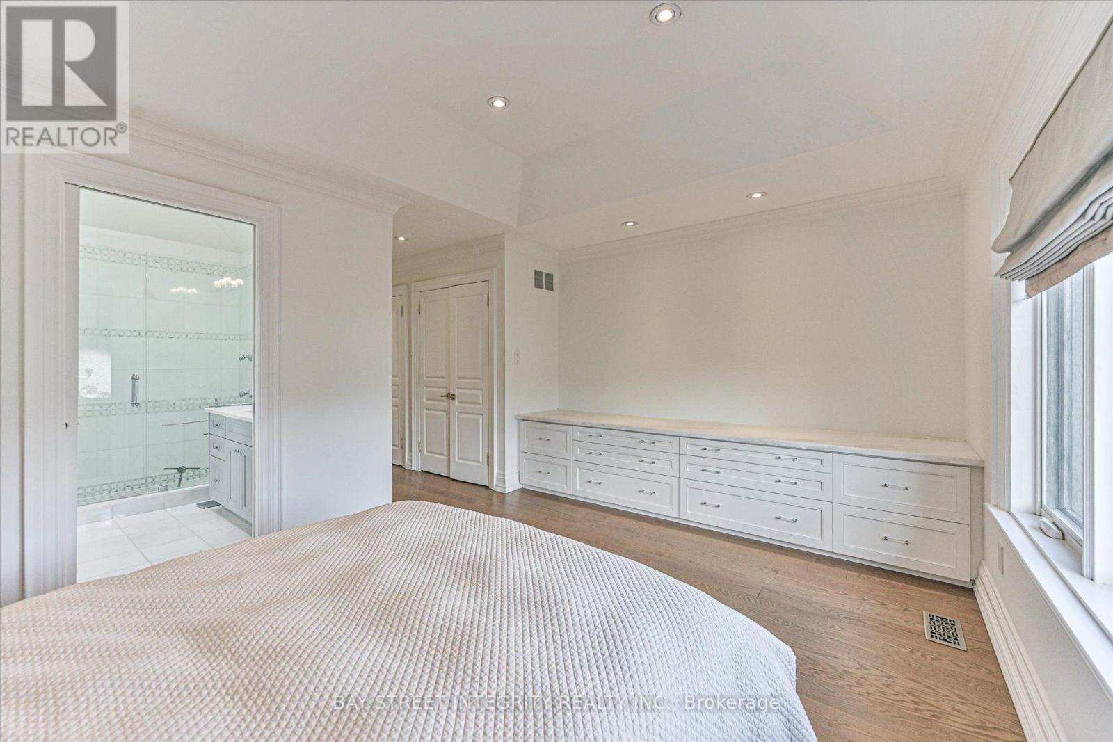 354 Old Orchard Grove, Toronto, Ontario  M5M 2E9 - Photo 24 - C13828378