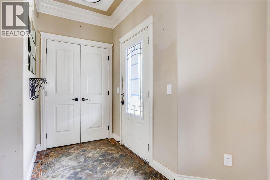 156 Juniper Street, Fort Mcmurray, Alberta  T9K 0M8 - Photo 2 - A2347962