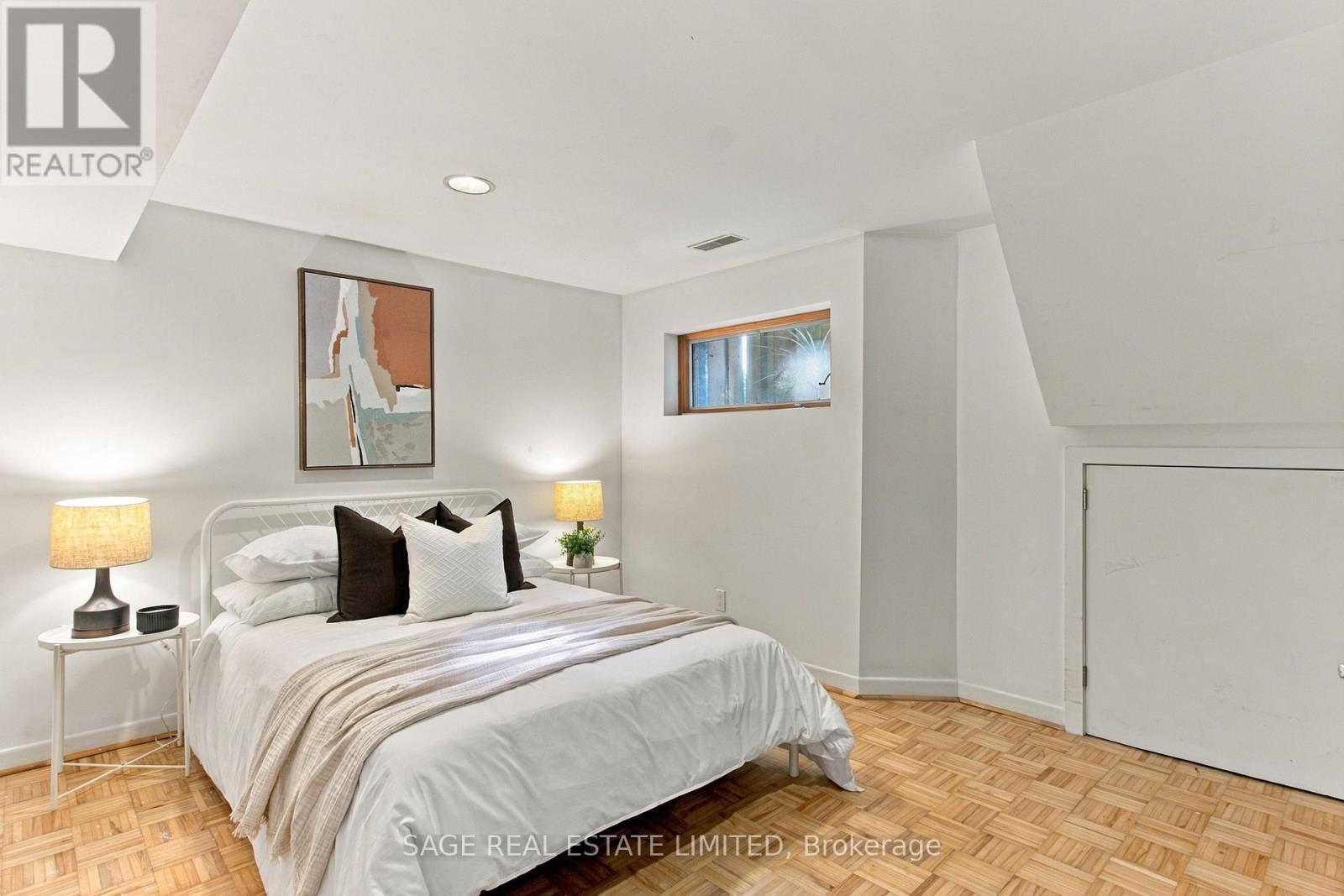 92 Highcroft Road, Toronto, Ontario  M4L 3G5 - Photo 40 - E13828144