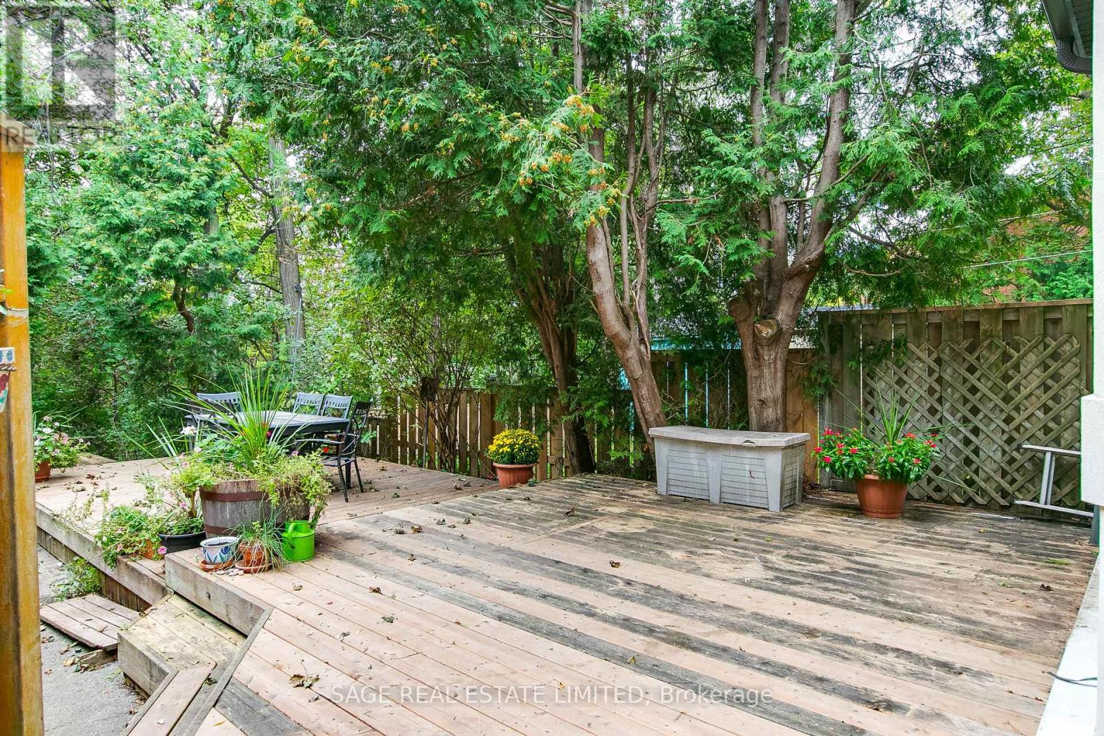 92 Highcroft Road, Toronto, Ontario  M4L 3G5 - Photo 42 - E13828144