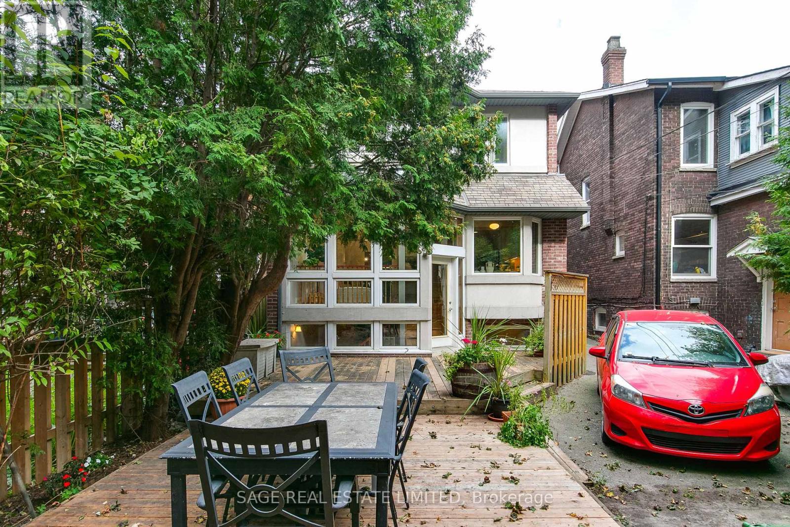 92 Highcroft Road, Toronto, Ontario  M4L 3G5 - Photo 44 - E13828144