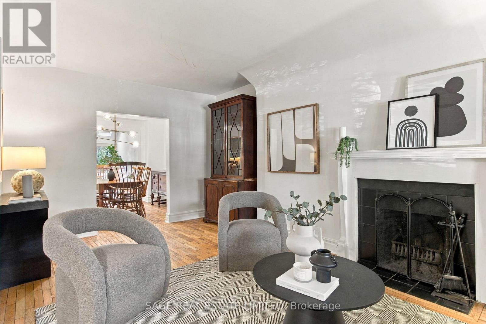 92 Highcroft Road, Toronto, Ontario  M4L 3G5 - Photo 8 - E13828144
