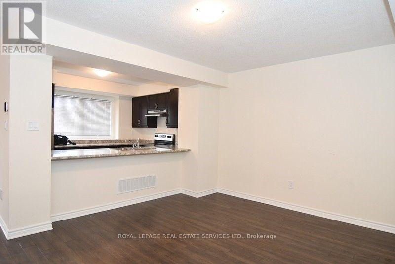 90 Howe Street, Toronto, Ontario  M1L 0J4 - Photo 3 - E13828178