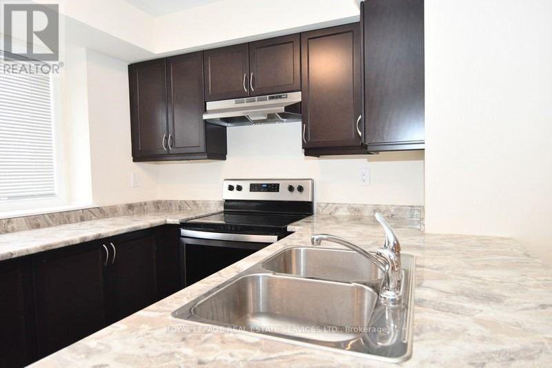 90 Howe Street, Toronto, Ontario  M1L 0J4 - Photo 4 - E13828178