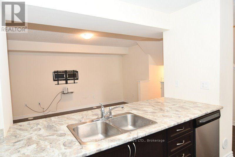90 Howe Street, Toronto, Ontario  M1L 0J4 - Photo 7 - E13828178