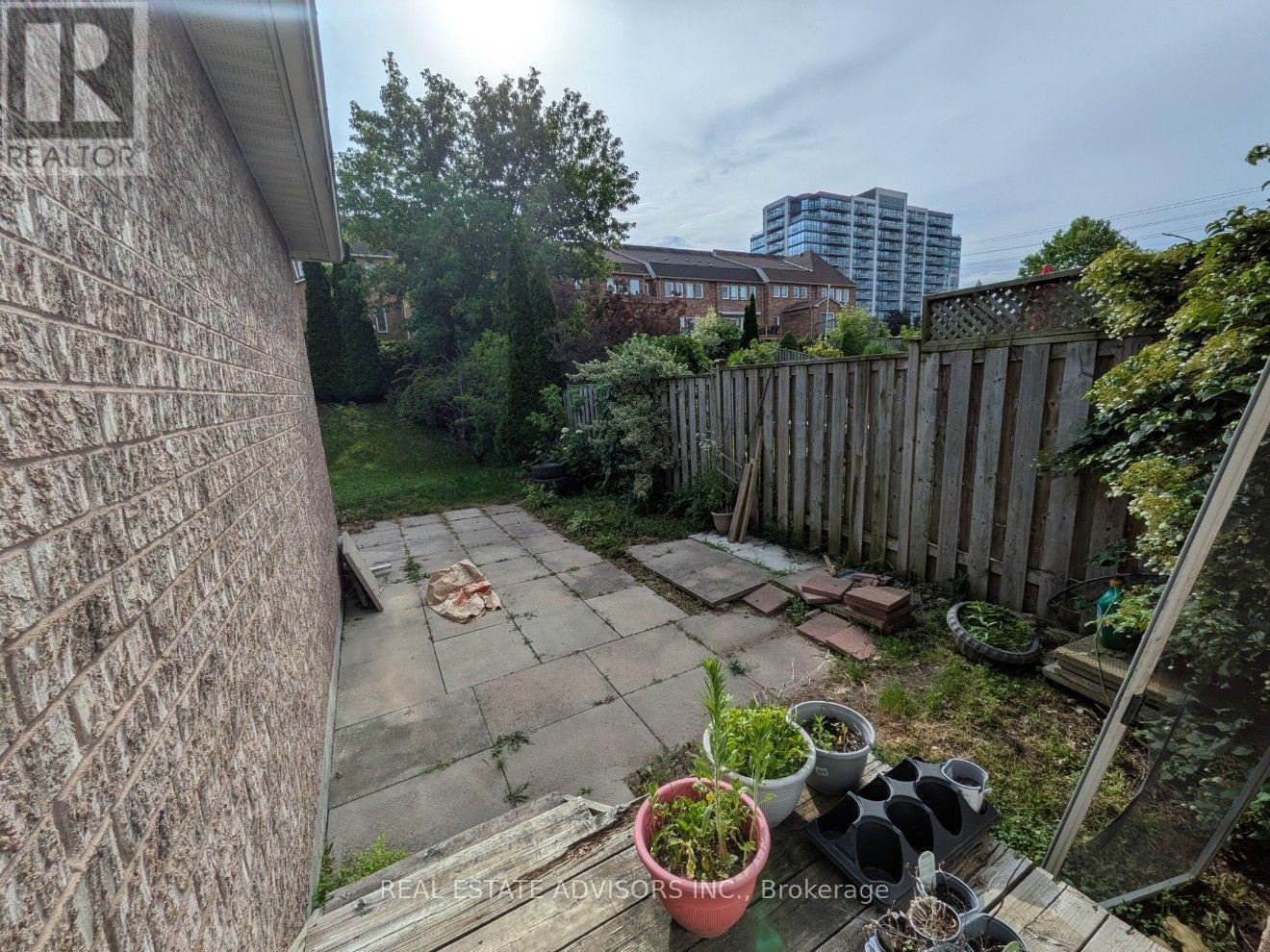 80 Dooley Crescent, Ajax, Ontario  L1T 4J2 - Photo 10 - E13828220