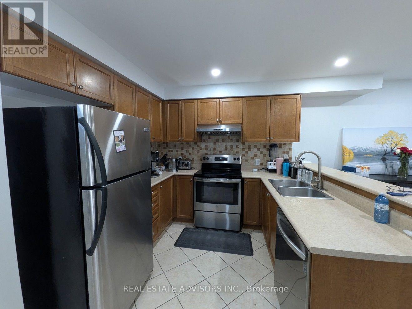80 Dooley Crescent, Ajax, Ontario  L1T 4J2 - Photo 5 - E13828220