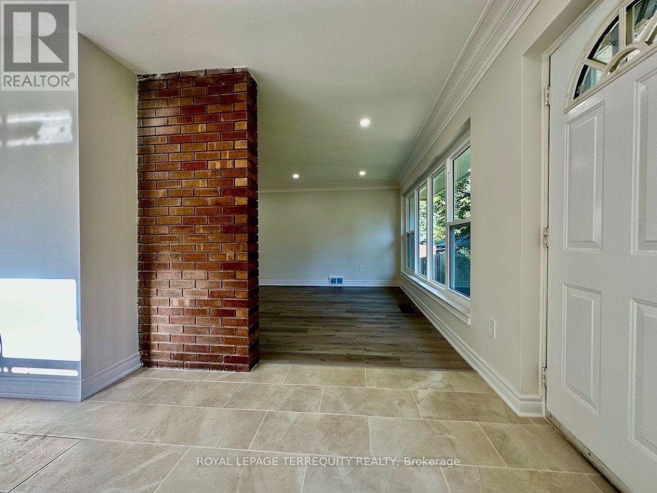 Main Level - 21 Janet Boulevard, Toronto, Ontario  M1R 1H5 - Photo 6 - E13828300