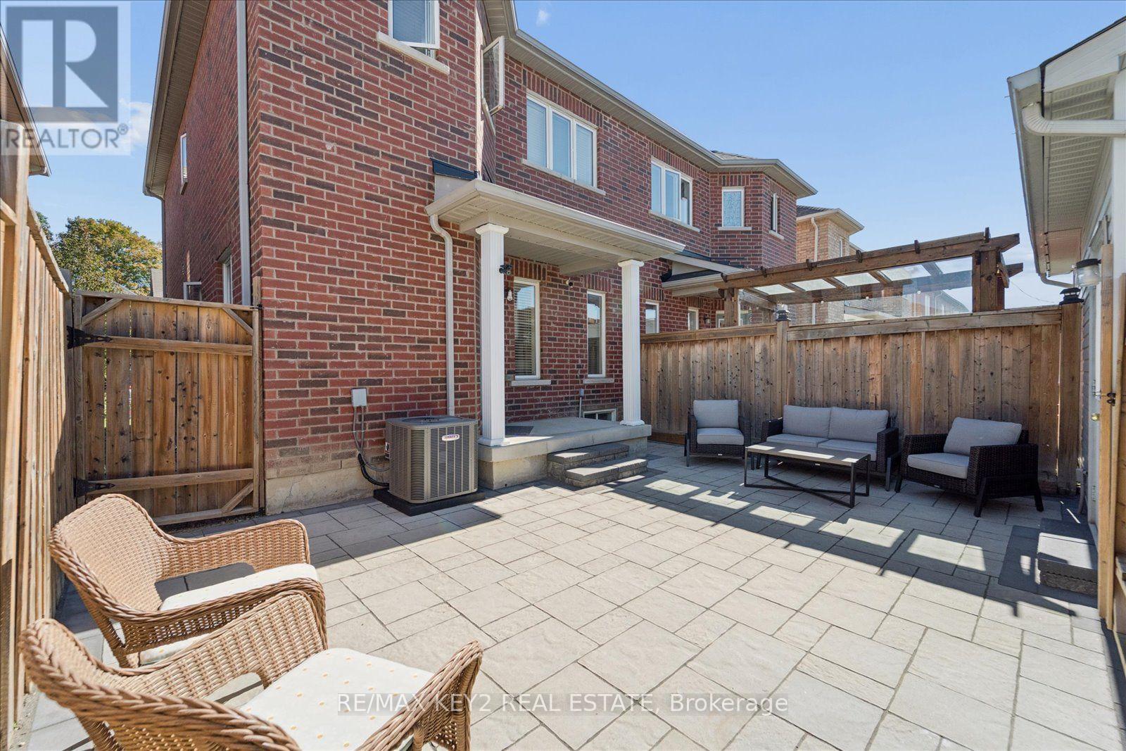 2458 Earl Grey Avenue, Pickering, Ontario  L1X 0B9 - Photo 37 - E13828306