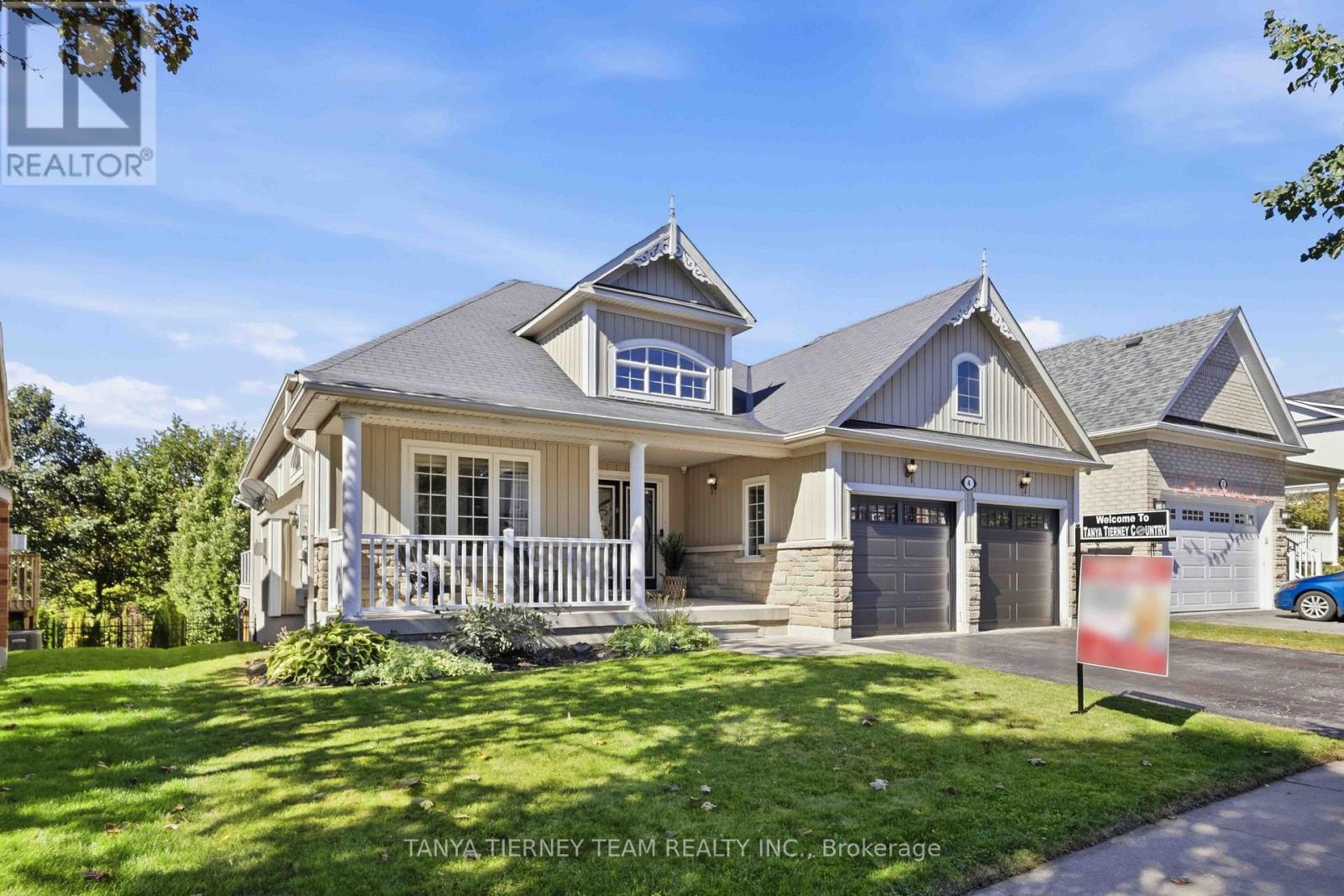 4 Branthaven Court, Whitby, Ontario  L1M 0B2 - Photo 2 - E13828312