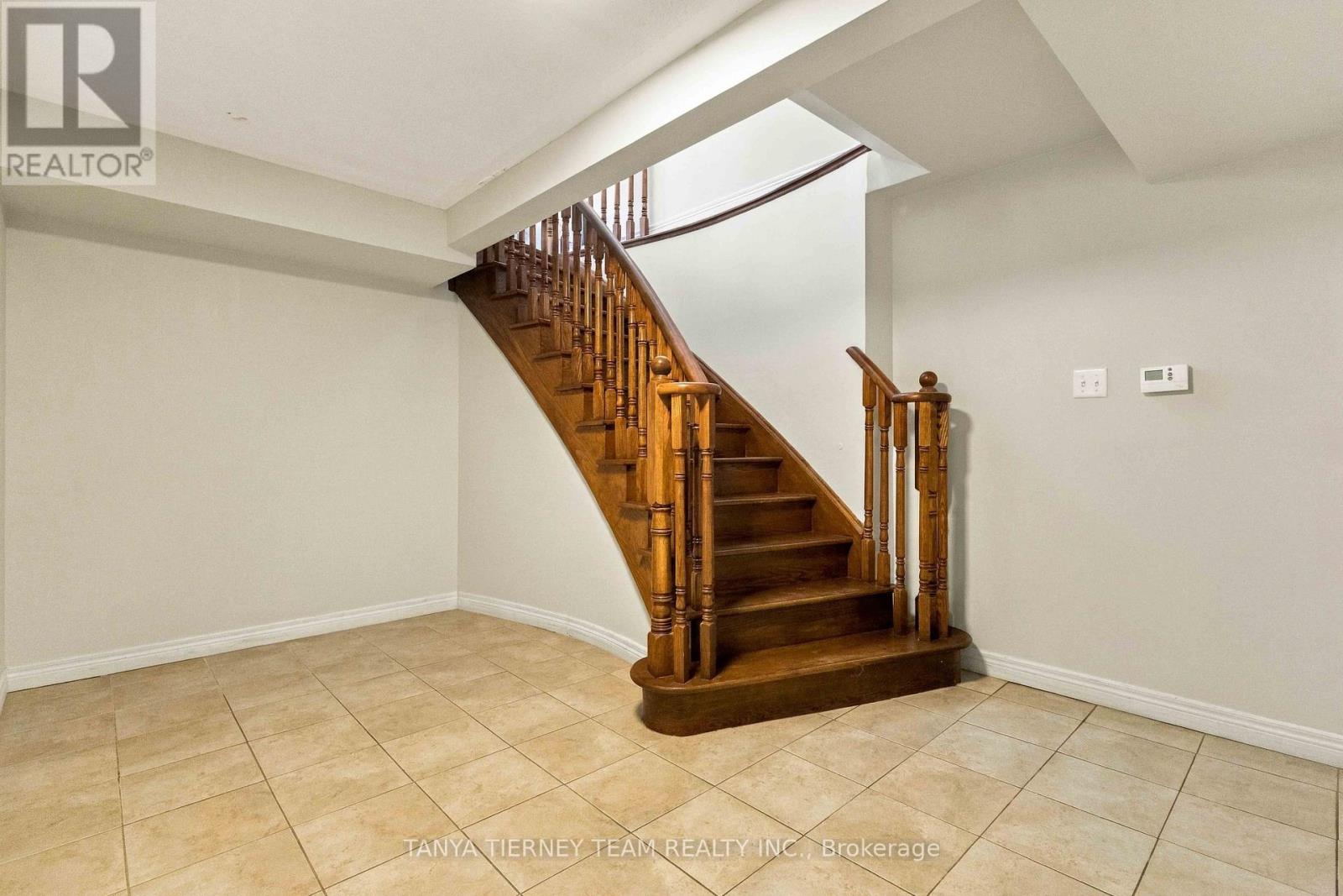 4 Branthaven Court, Whitby, Ontario  L1M 0B2 - Photo 34 - E13828312