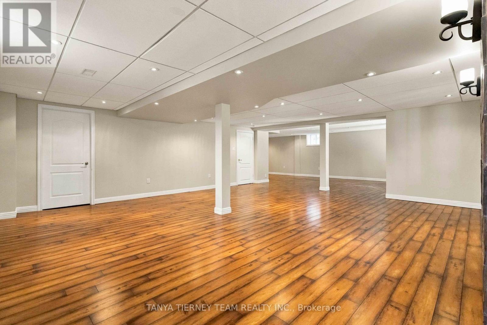 4 Branthaven Court, Whitby, Ontario  L1M 0B2 - Photo 37 - E13828312