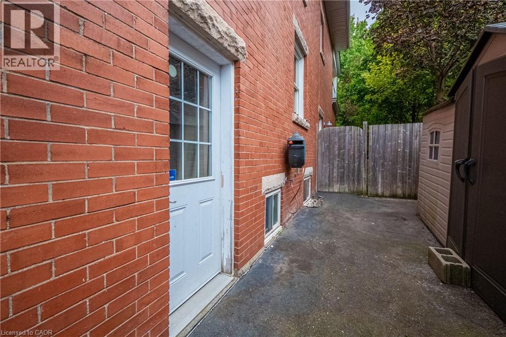 283 Plains Road W, Burlington, Ontario  L7T 1G1 - Photo 7 - 40863066