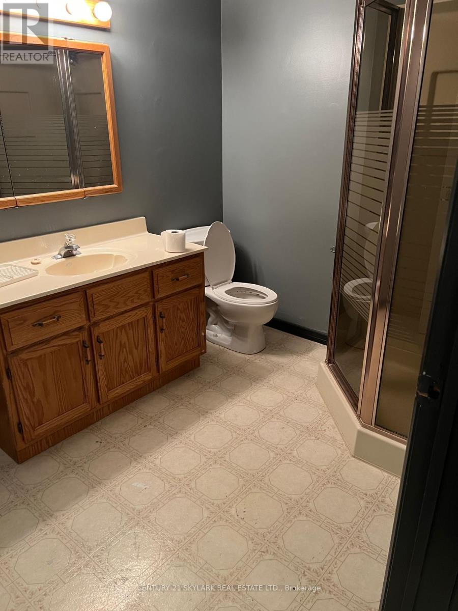 2 Robert Adams Drive, Clarington, Ontario  L1E 1V8 - Photo 10 - E13828354